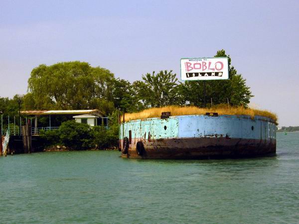 Bob-Lo Island - Pic 28 Dock And Entrance (newer photo)